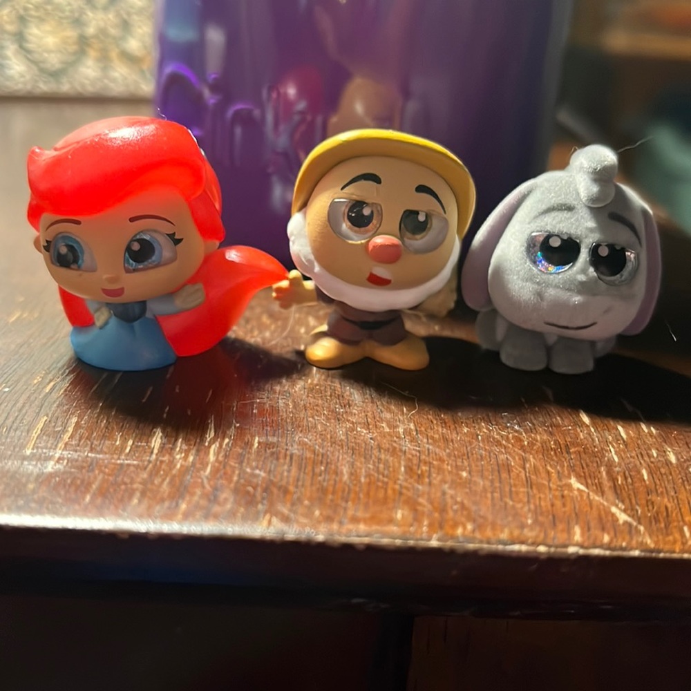 Disney Doorables.